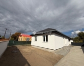 Eladó családi ház Dánszentmiklós 65 000 000 Ft