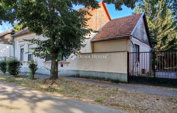 Eladó családi ház