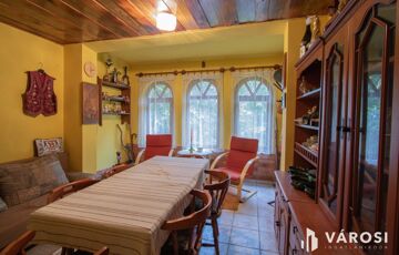 Eladó családi ház