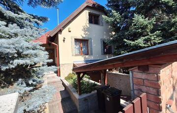 Eladó családi ház