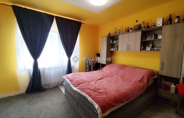 Eladó családi ház