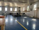 Szolnokon a Nagysándor József úton több helyiségből álló műhely kiadó!