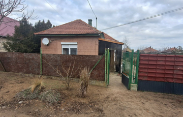 Eladó családi ház