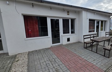 Eladó iroda/üzlethelyiség