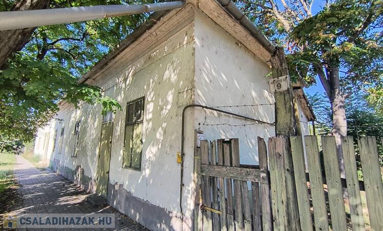 Eladó családi ház Fegyvernek,Szapárfaluban!                                 