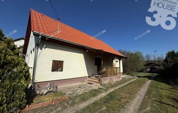 Eladó családi ház