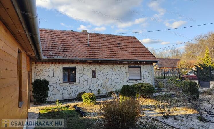 Eladó családi ház, Albertirsa                                 
