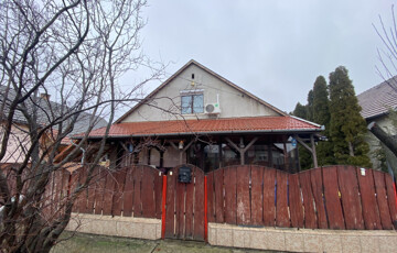 Eladó családi ház