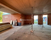 Eladó lakás Kozármisleny 81 200 000 Ft