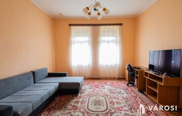 Eladó családi ház