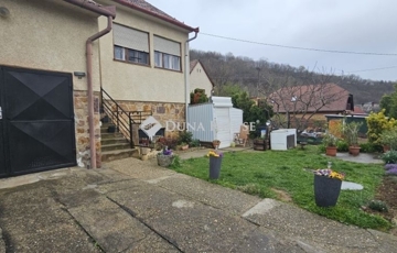 Eladó családi ház