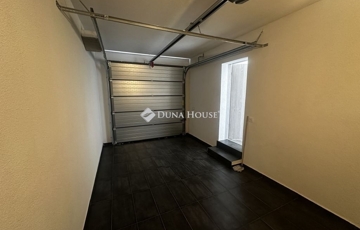 Eladó lakás