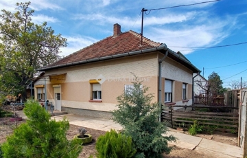 Eladó családi ház