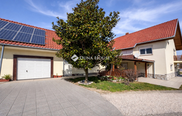 Eladó családi ház