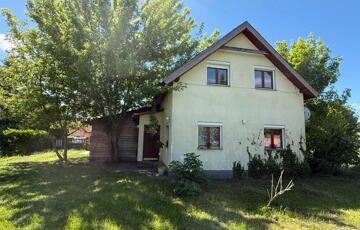 Eladó családi ház