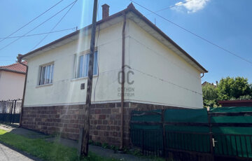 Eladó családi ház