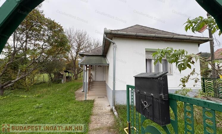 Szentdomonkoson 2+1 szobás családi ház eladó!                                 