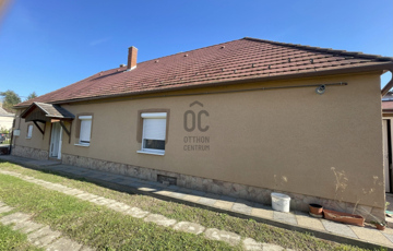 Eladó családi ház