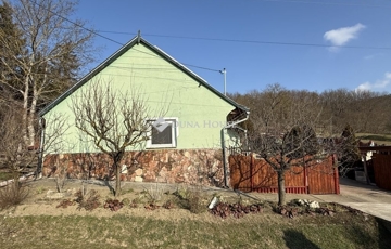 Eladó családi ház