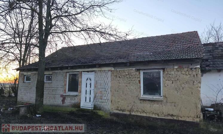 Eladó Tanya Tápiószele felújításra szoruló                                 