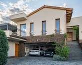 Eladó családi ház Pécs 460 000 000 Ft