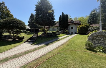 Eladó családi ház