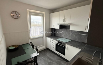 Eladó lakás