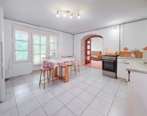 Eladó családi ház Velence 84 900 000 Ft