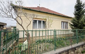 Eladó családi ház