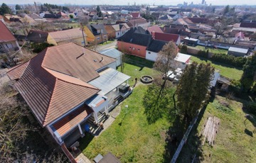 Eladó családi ház