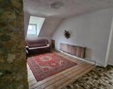 Eladó családi ház Oroszlány ritkán kínált, keresett utcájában!