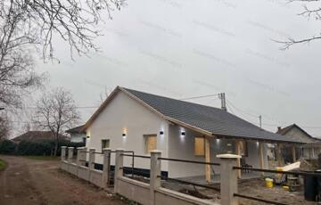 Eladó családi ház