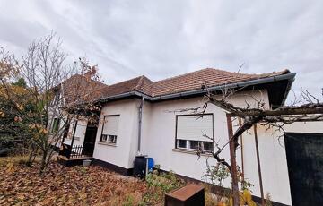 Eladó családi ház