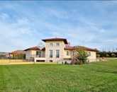 Eladó családi ház Sitke 350 000 000 Ft