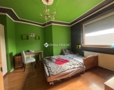 Eladó családi ház Pécs 79 900 000 Ft