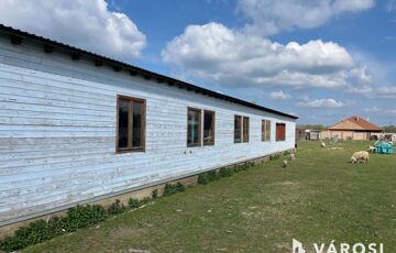 Eladó ipari ingatlan