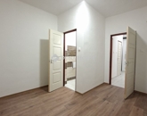 Eladó lakás Komló 16 900 000 Ft