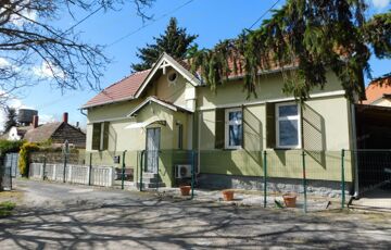 Eladó családi ház