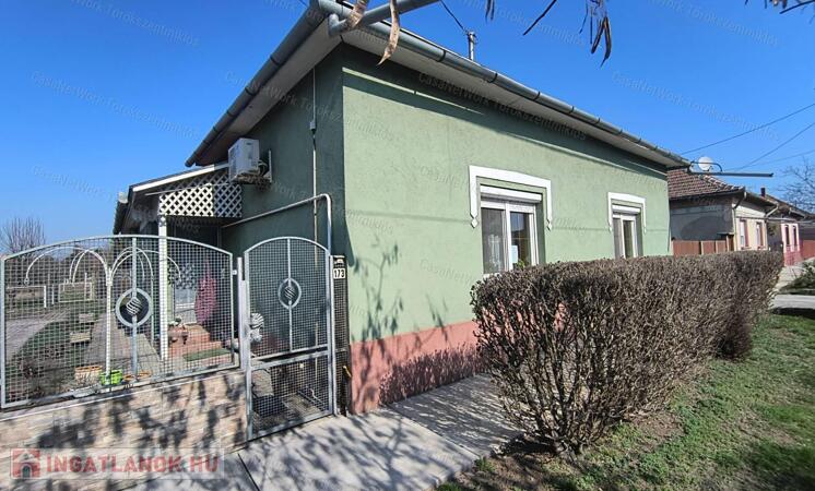 Eladó családi ház Törökszentmiklóson az Alvégen!