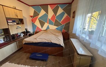 Eladó családi ház