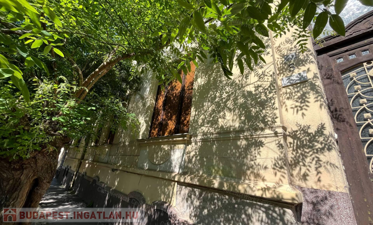 Nagypolgári családi ház Cegléd szívében eladó                                 