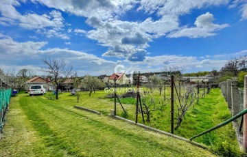 Eladó telek/földterület