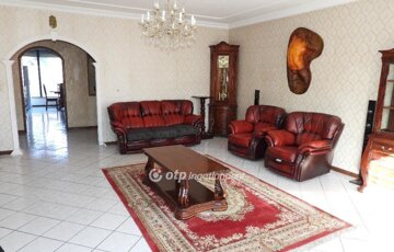 Eladó családi ház