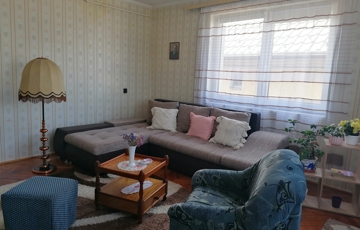 Eladó családi ház