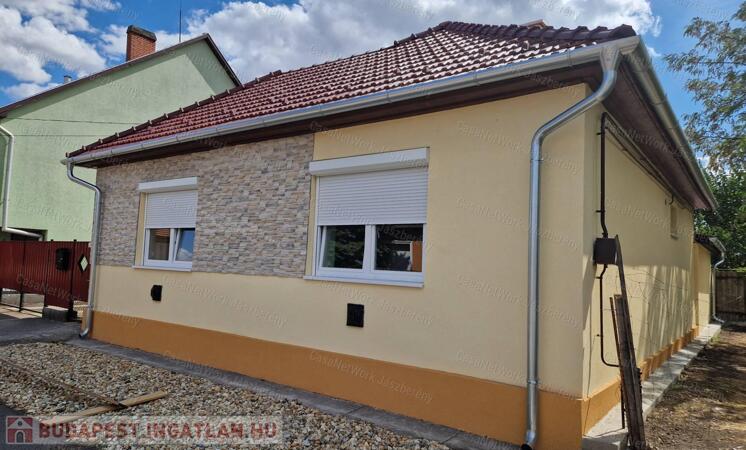 Jászárokszálláson 79 nm-es, felújított, 3 szobás családi ház eladó!                                 