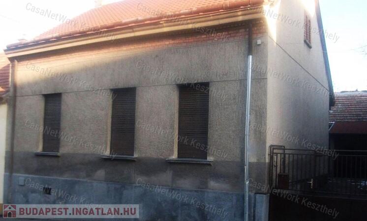 Eladó Keszthely belvárosi 3 szobás családi ház garázzsal                                 