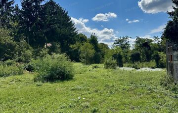 Eladó telek/földterület