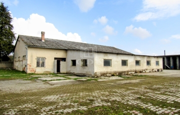 Eladó ipari ingatlan