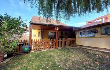 Eladó családi ház