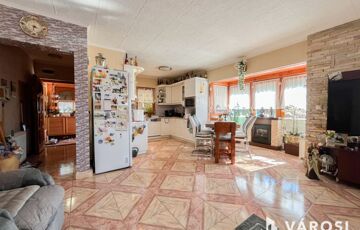 Eladó családi ház